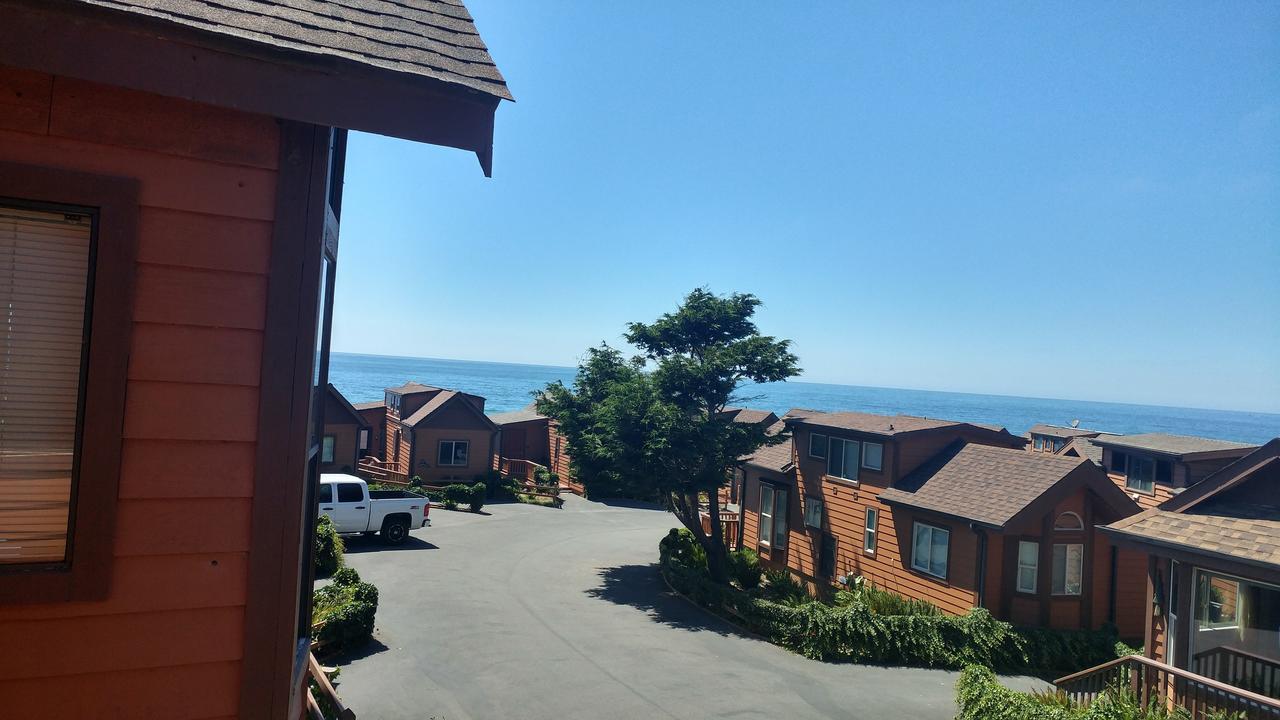 White Rock Resort Smith River 外观 照片